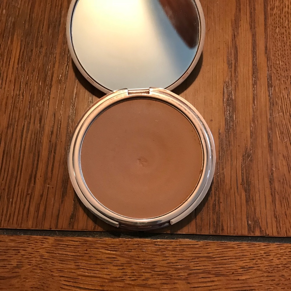 SOLD- Urban Decay Beached Bronzer - Picture 3 of 3